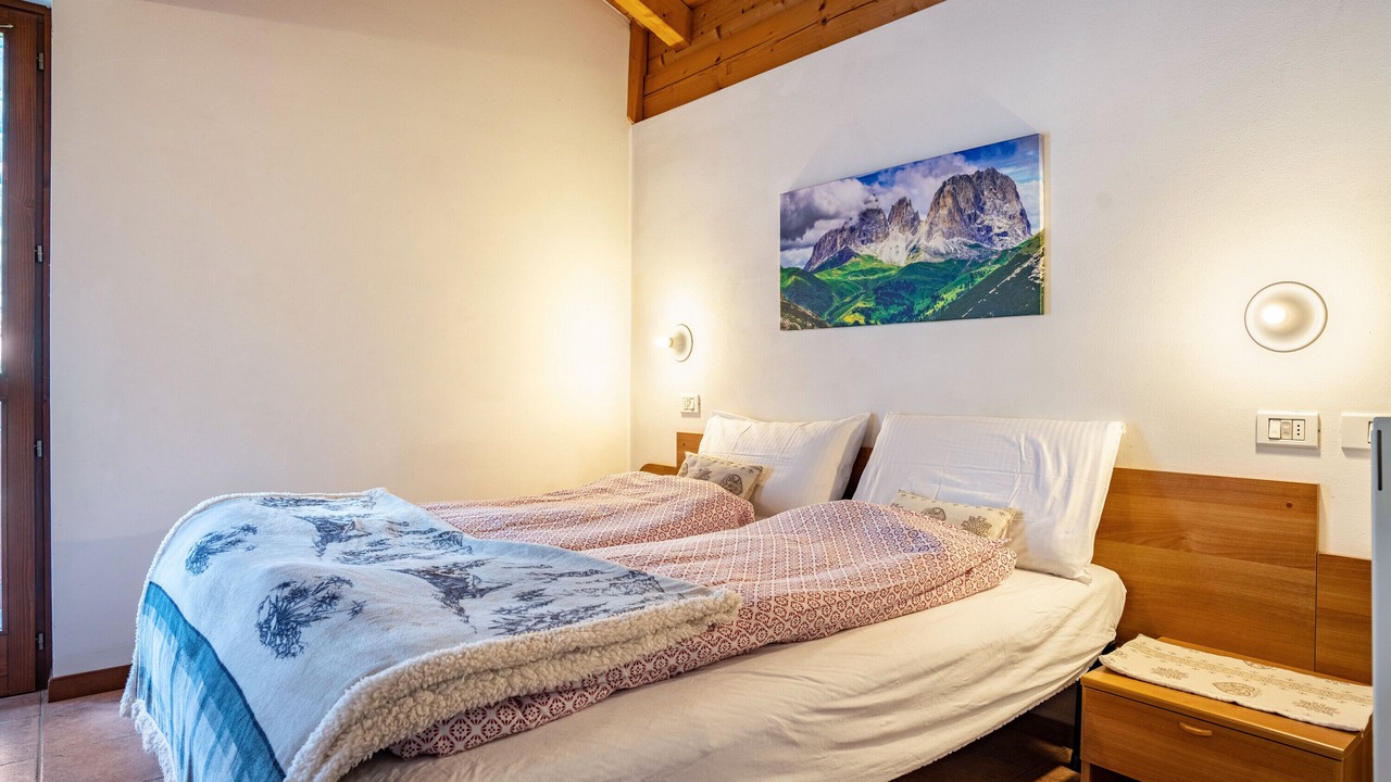 Photo of Bedroom in Strembo