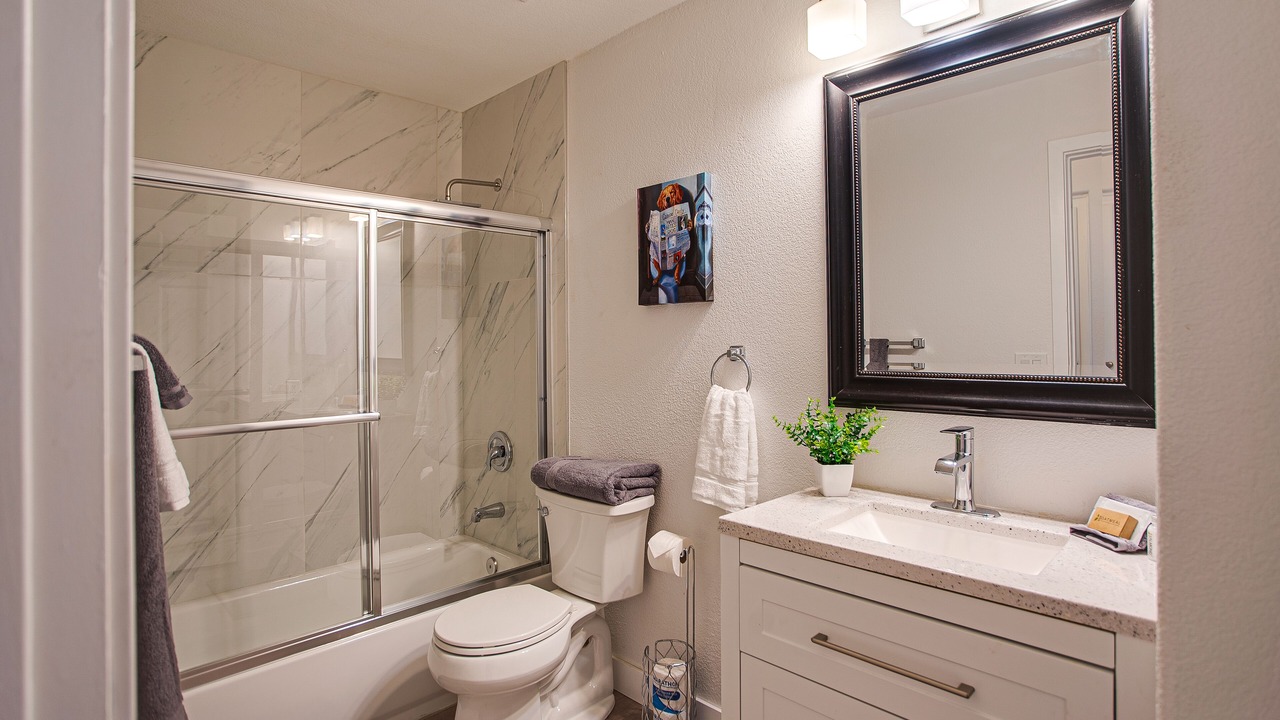 Photo of Bathroom in Central Scottsdale