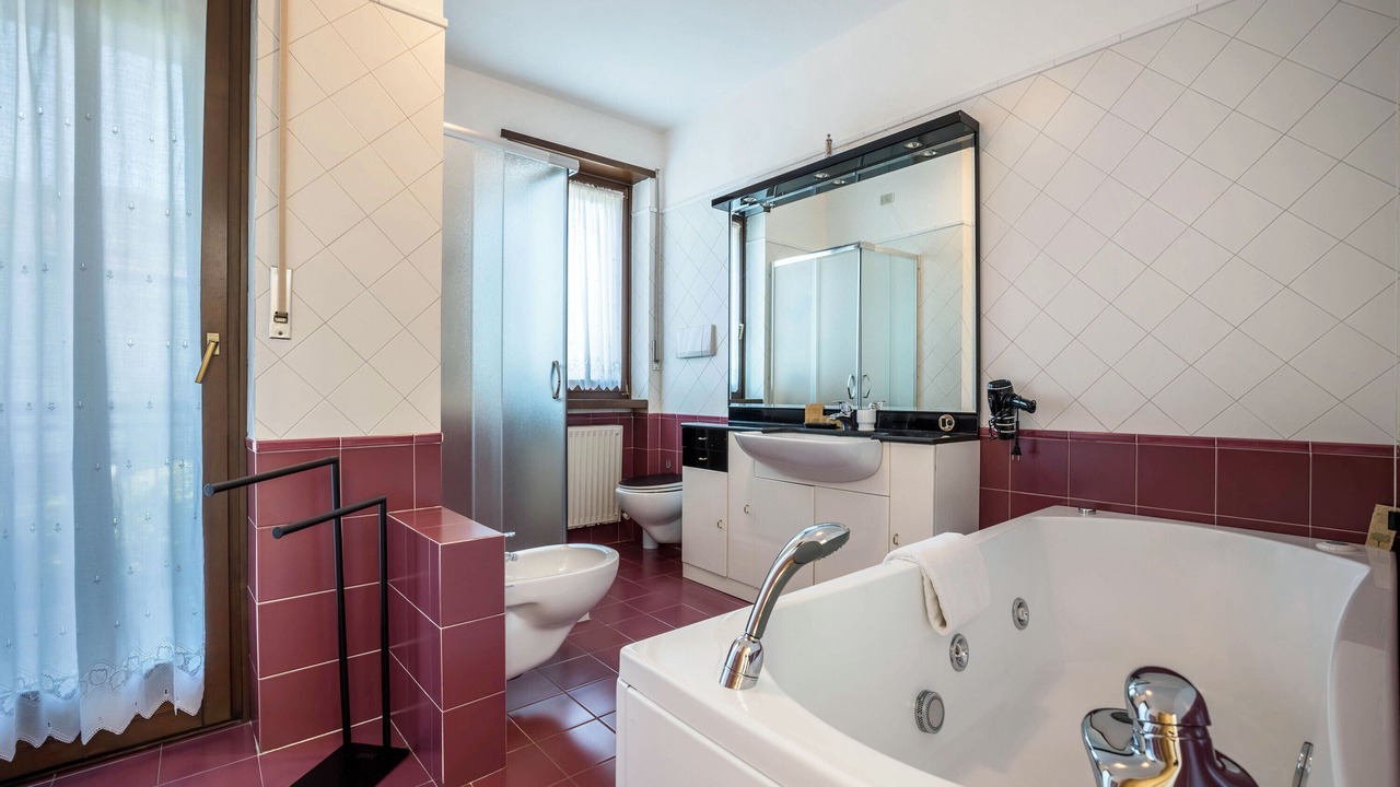 Photo of Bathroom in Arco