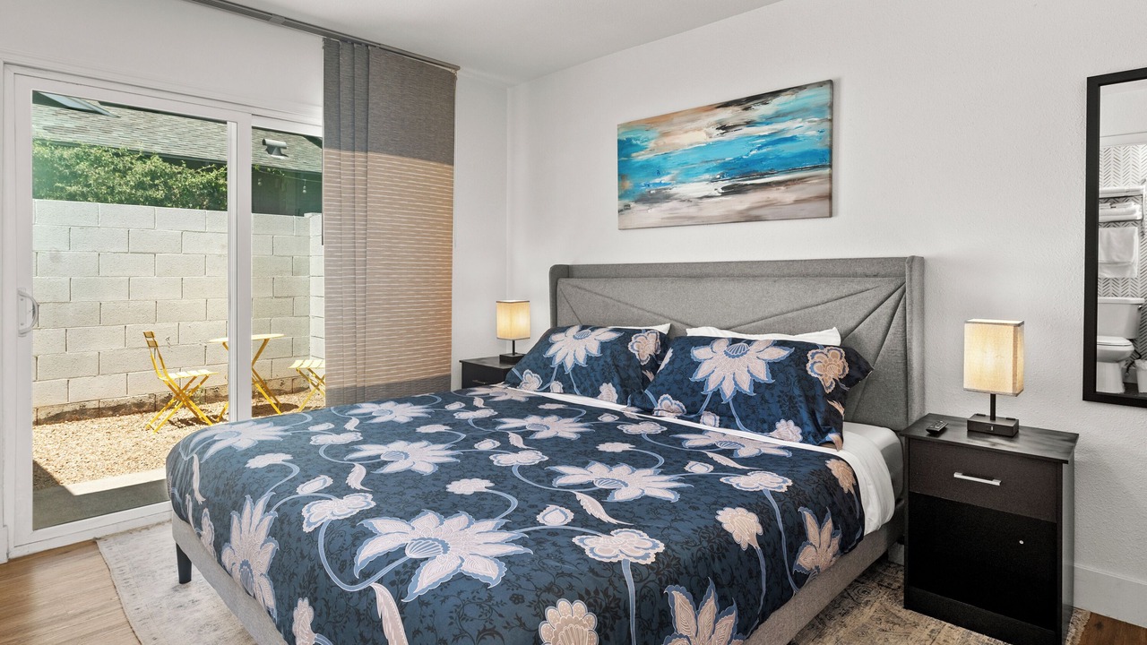 Photo of Bedroom in Garfield