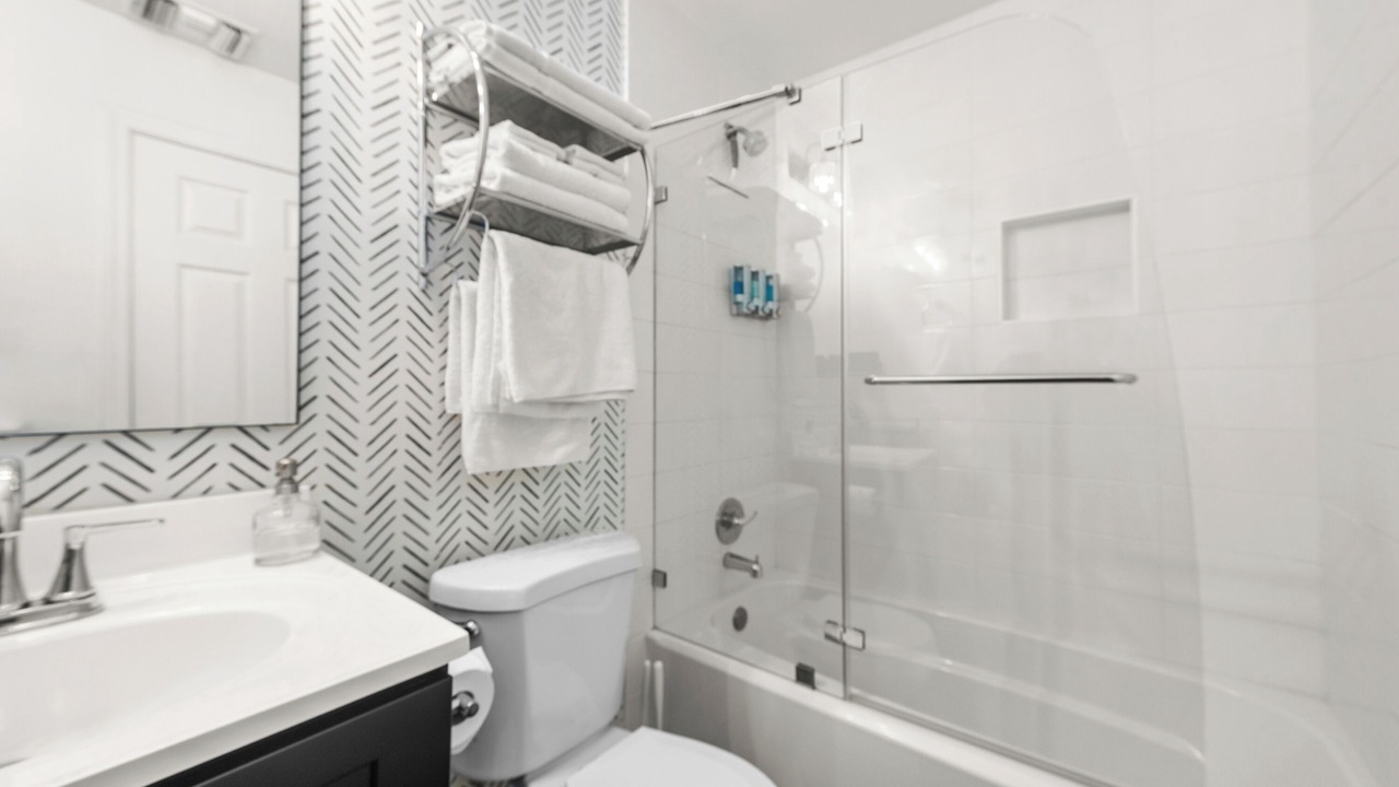 Photo of Bathroom in Garfield