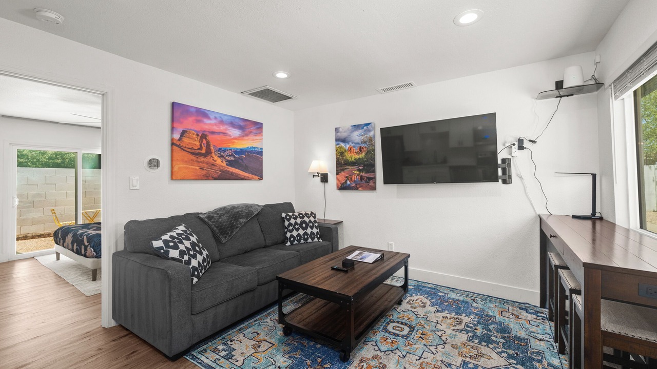 Photo of Livingroom in Garfield
