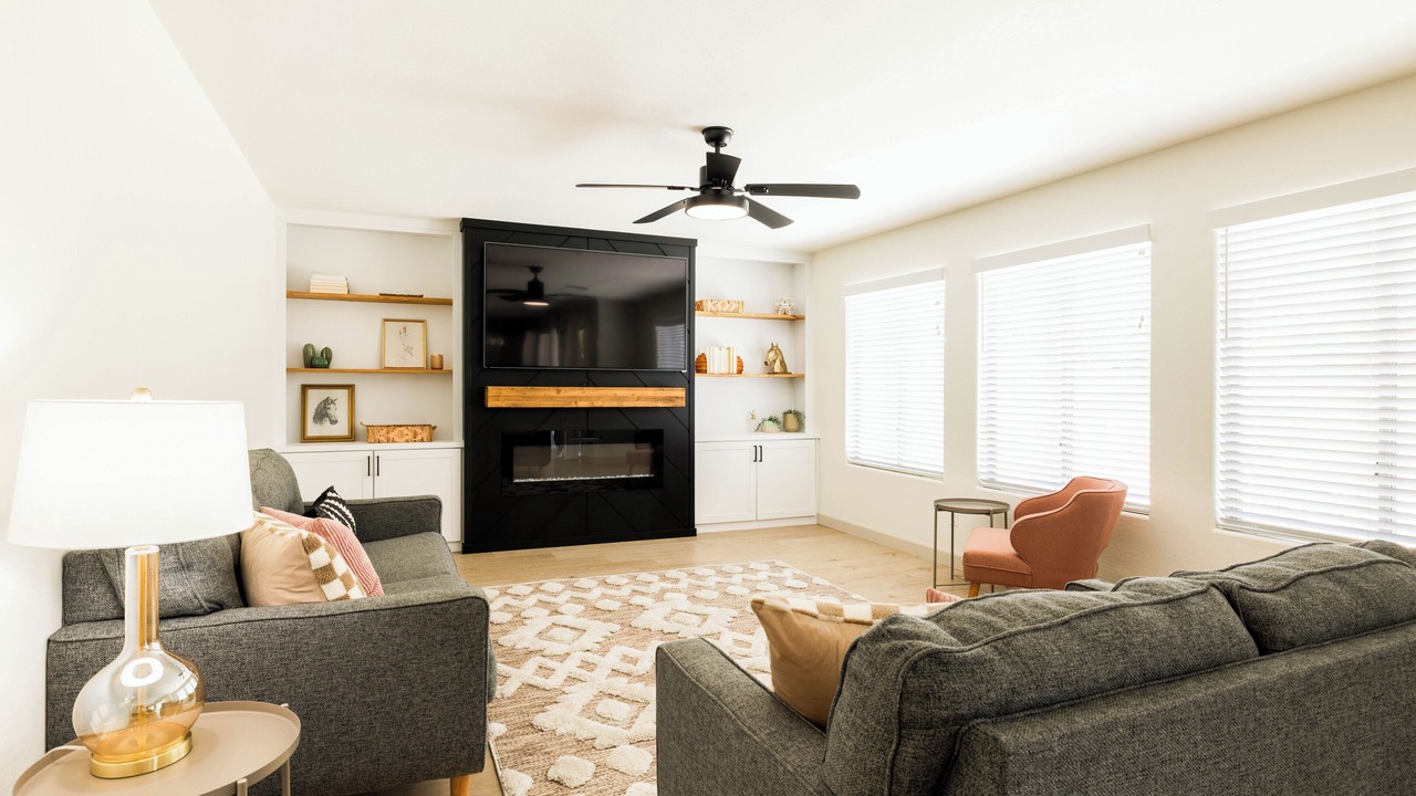 Photo of Livingroom in Villages At Queen Creek