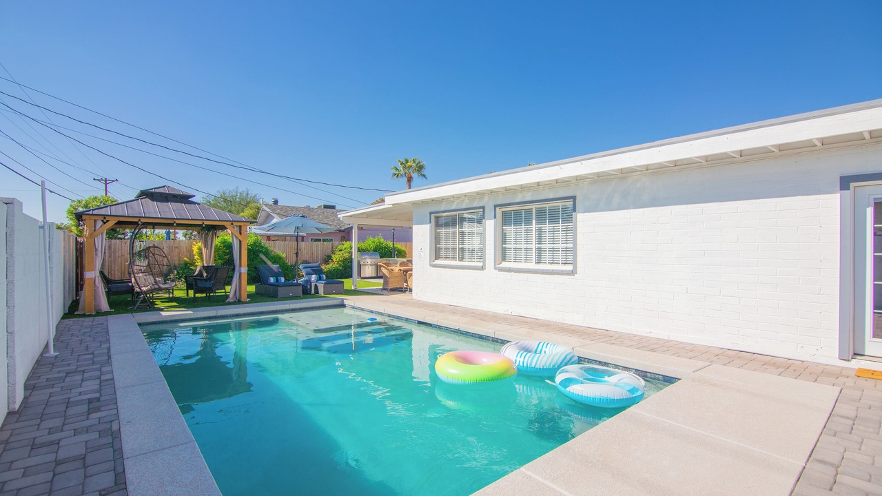 Photo of Outdoor in Cox Heights