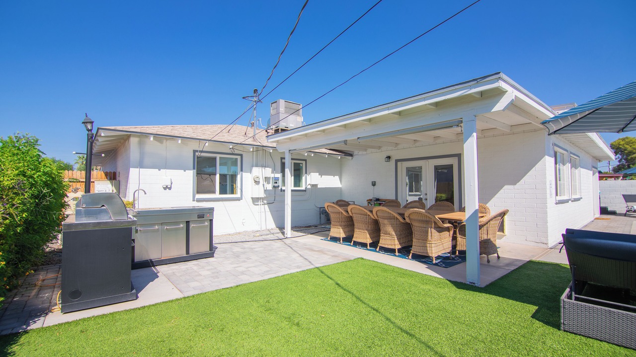 Photo of Outdoor in Cox Heights