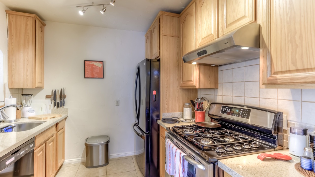 Photo of Kitchen in Blenman-Elm