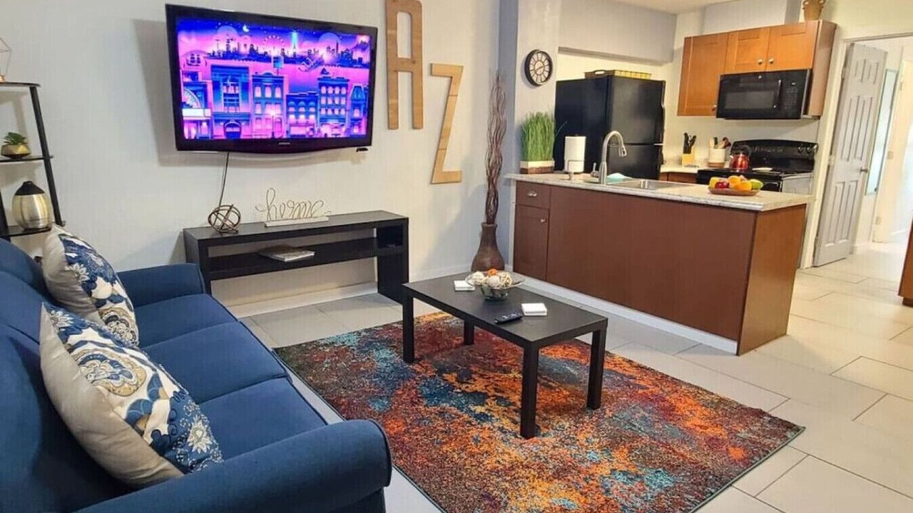 Photo of Livingroom in Garfield