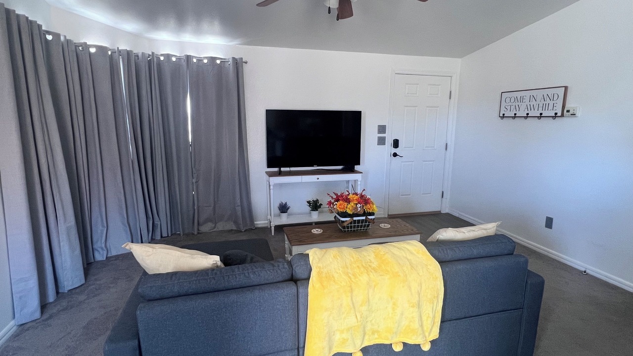 Photo of Livingroom in Fortuna Foothills