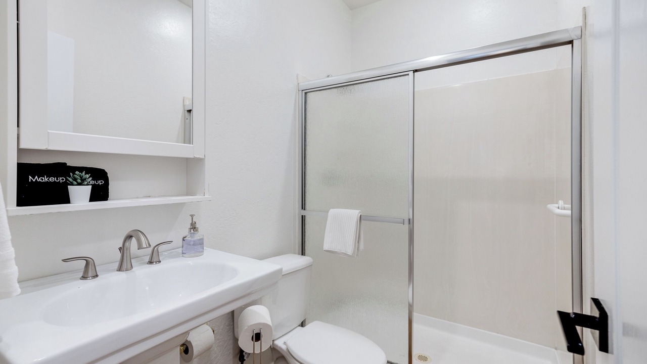 Photo of Bathroom in Arabian Views