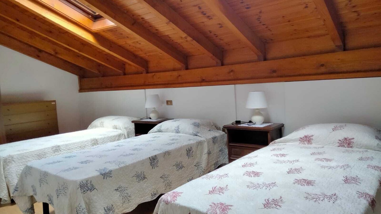 Photo of Bedroom in Cavedine