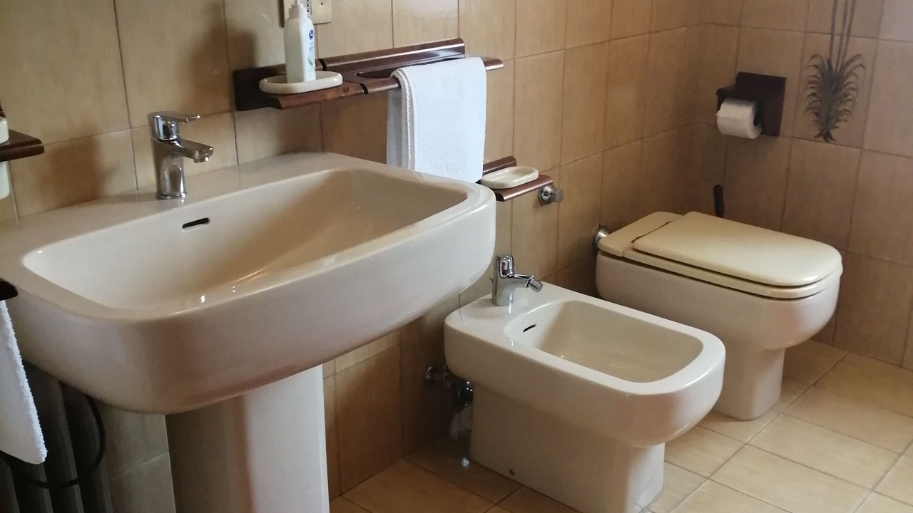 Photo of Bathroom in Cavedine