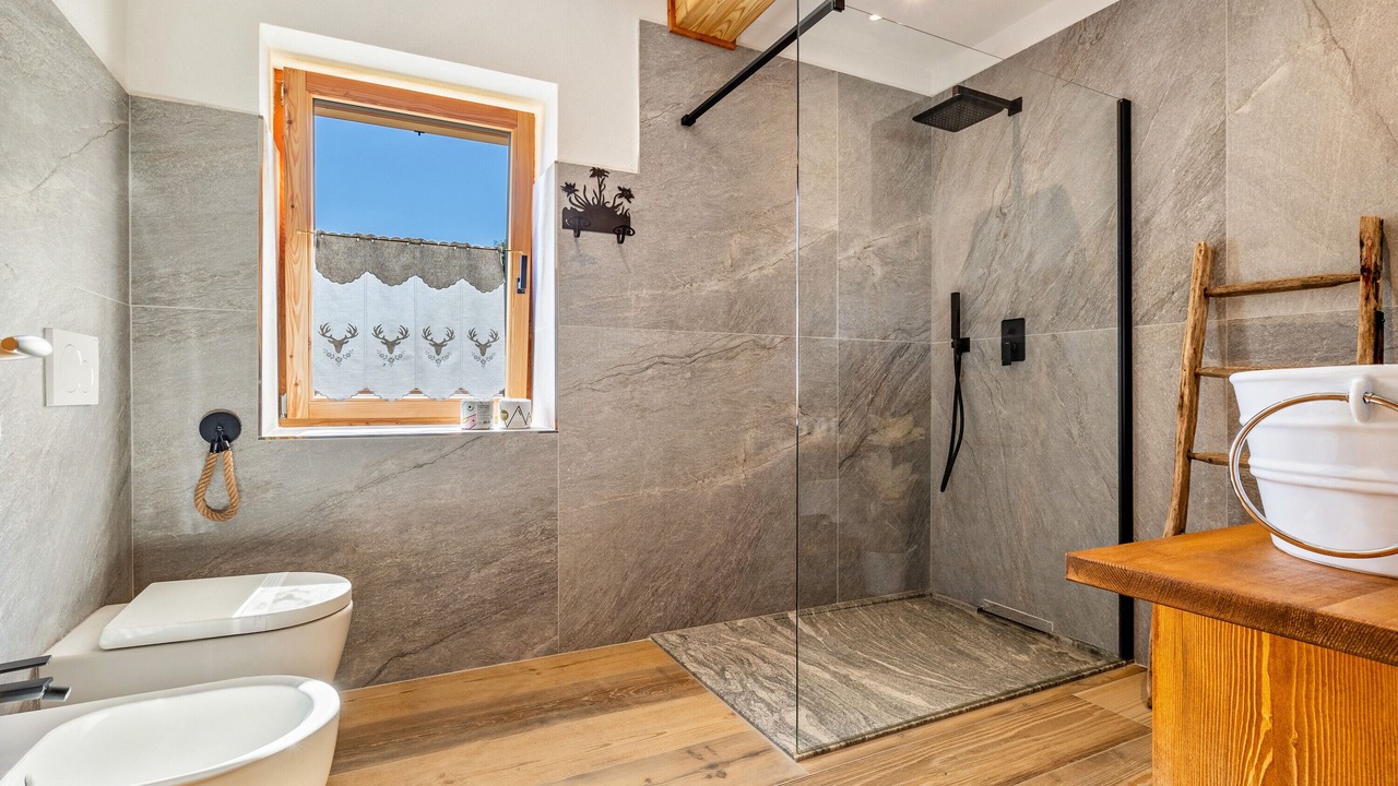 Photo of Bathroom in Porte di Rendena