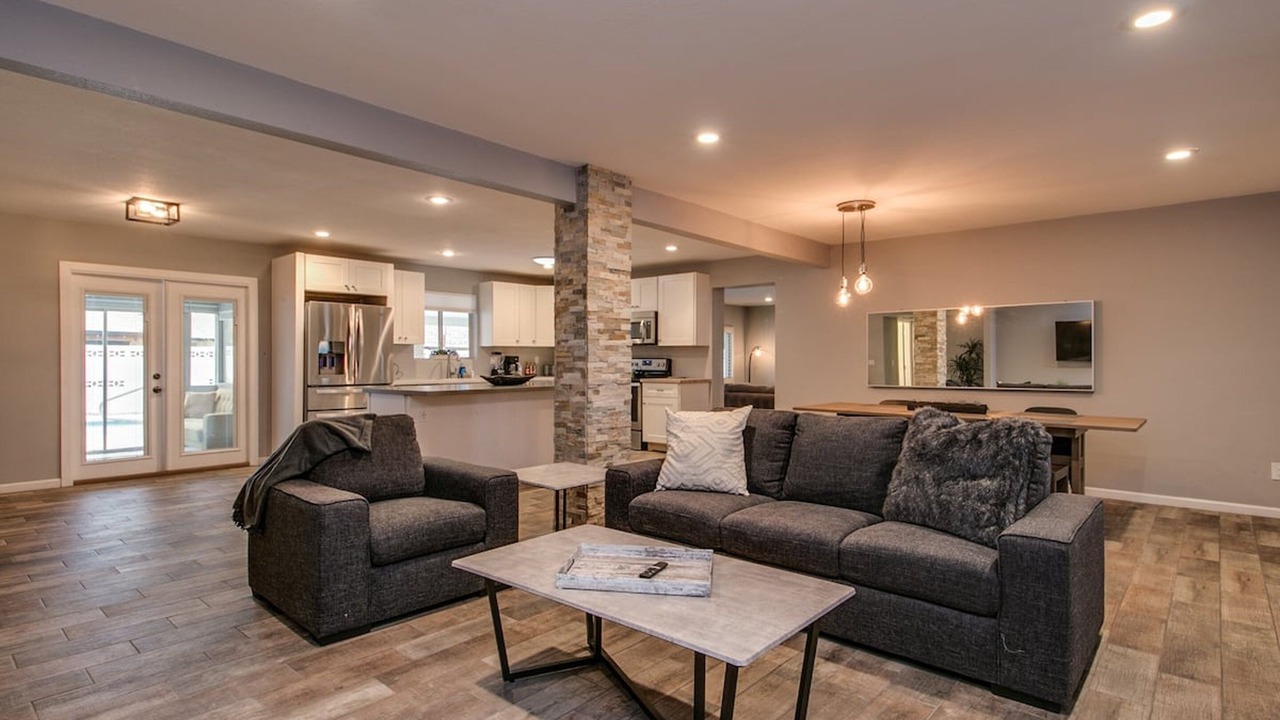 Photo of Livingroom in Scottsdale Country Acres