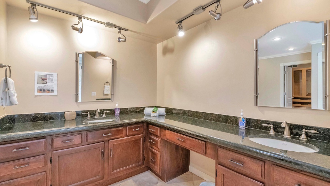Photo of Bathroom in La Paz At Desert Springs