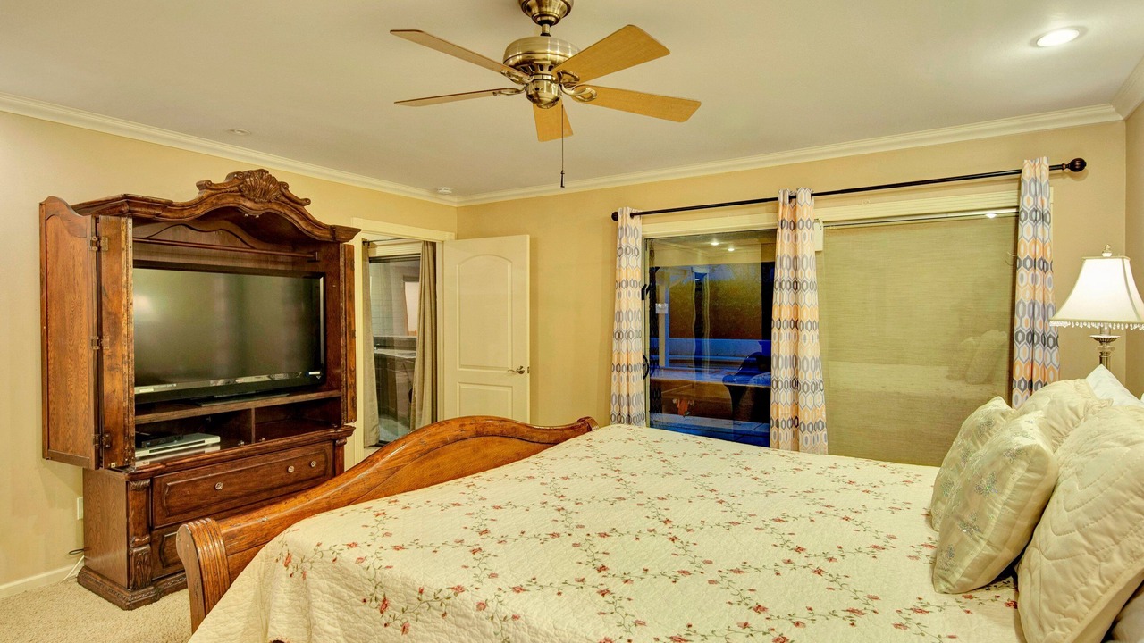 Photo of Bedroom in La Paz At Desert Springs