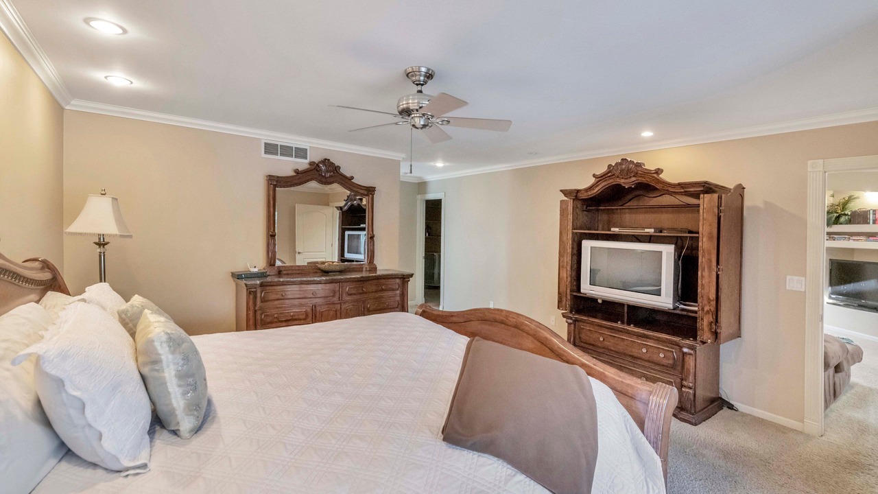 Photo of Bedroom in La Paz At Desert Springs