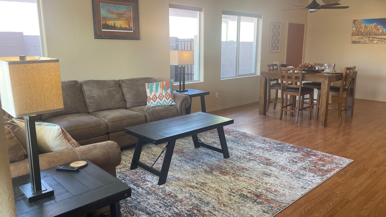 Photo of Livingroom in Gold Canyon