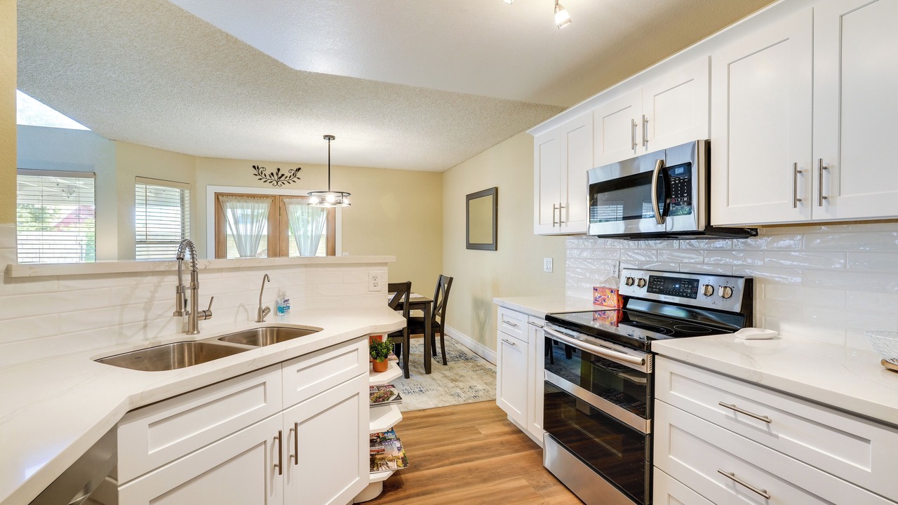 Photo of Kitchen in Paradise Valley Village