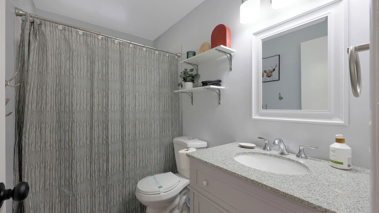 Photo of Bathroom in Glendale