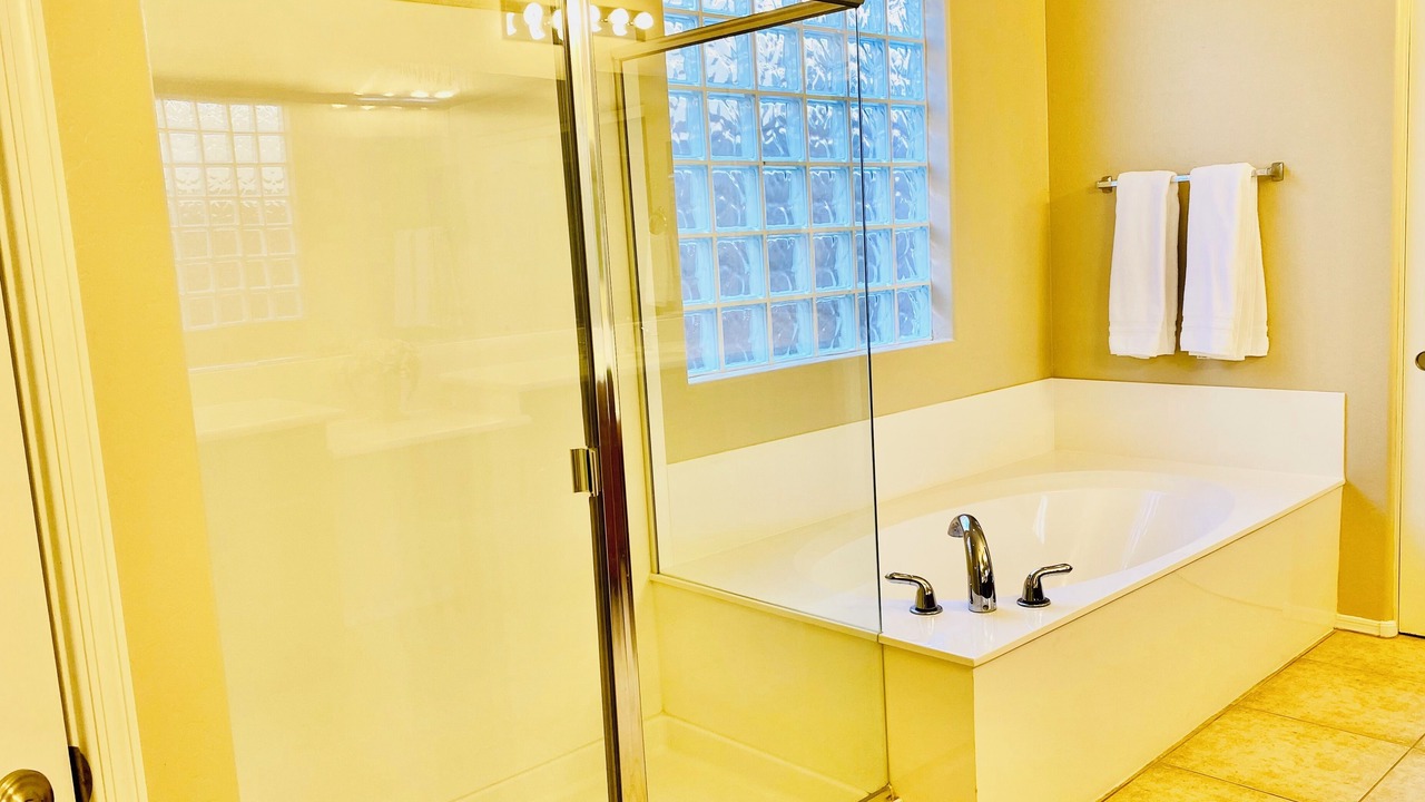Photo of Bathroom in Norterra