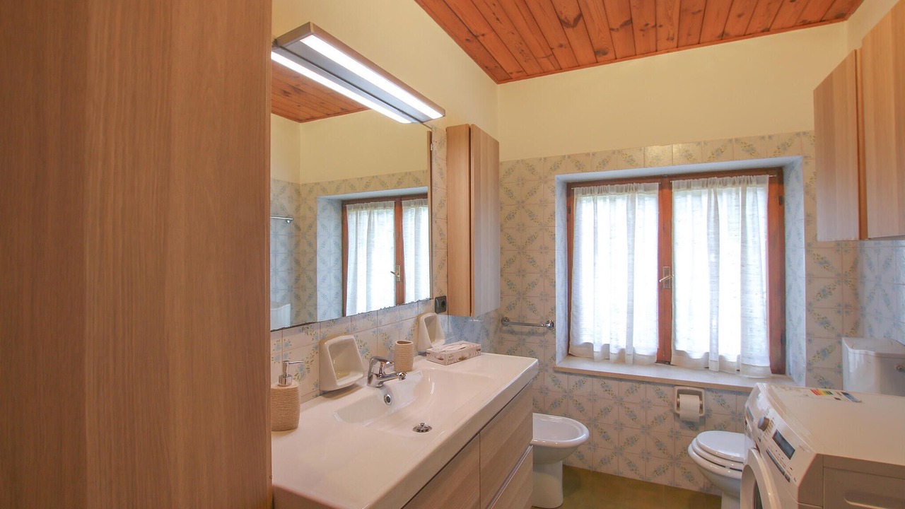 Photo of Bathroom in Transacqua