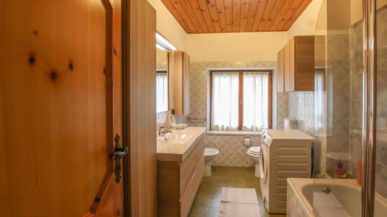 Photo of Bathroom in Transacqua