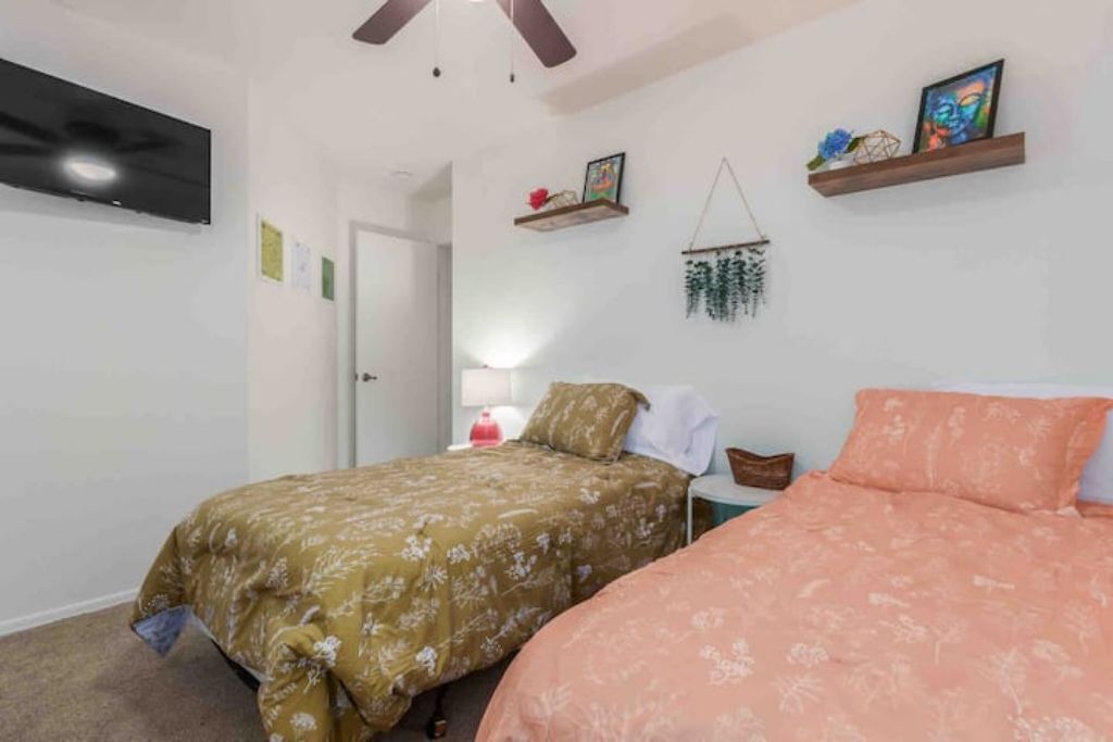 Photo of Bedroom in Paradise Valley Village