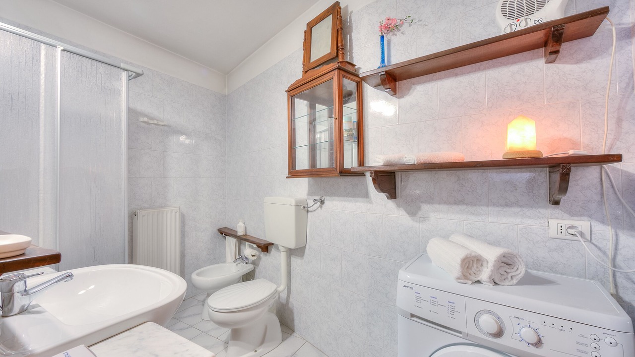 Photo of Bathroom in Canale di Tenno