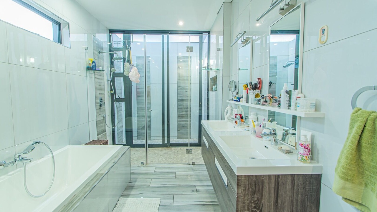 Photo of Bathroom in Umhlanga