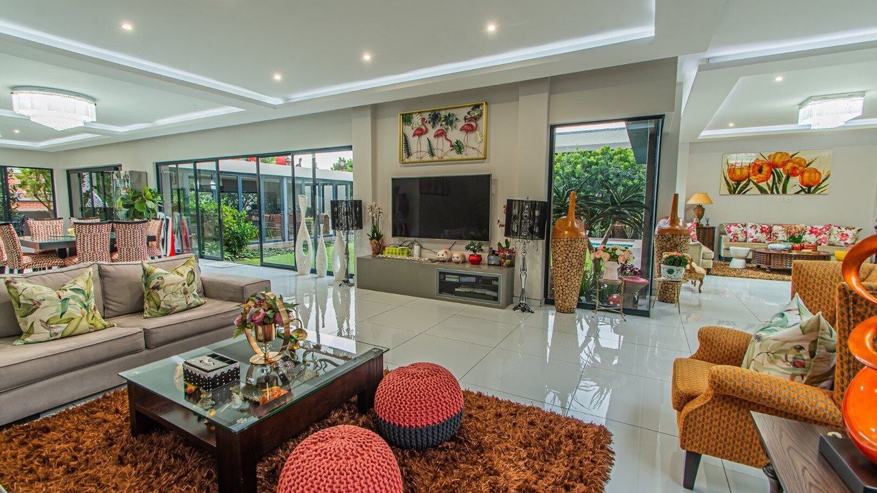 Photo of Livingroom in Umhlanga