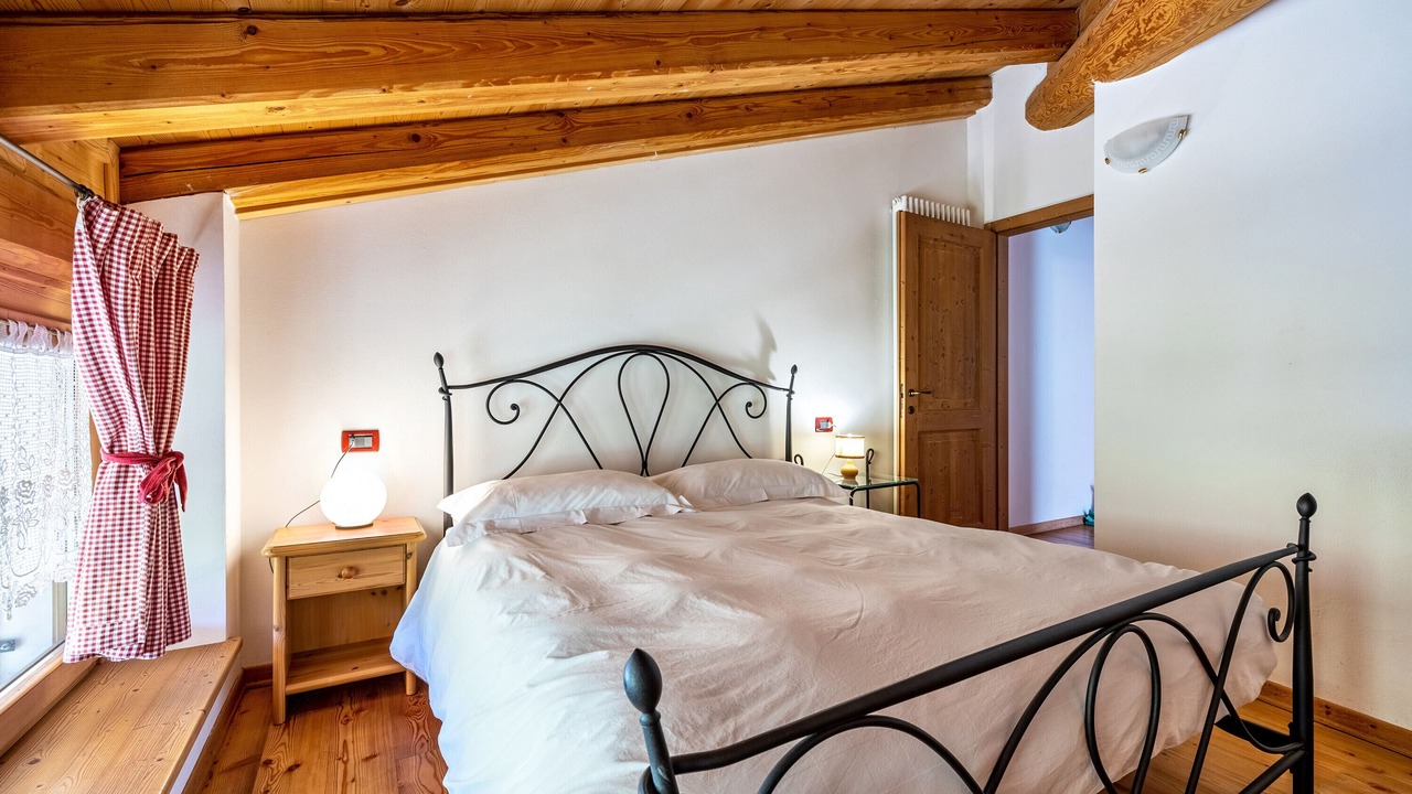 Photo of Bedroom in Ronzo-Chienis