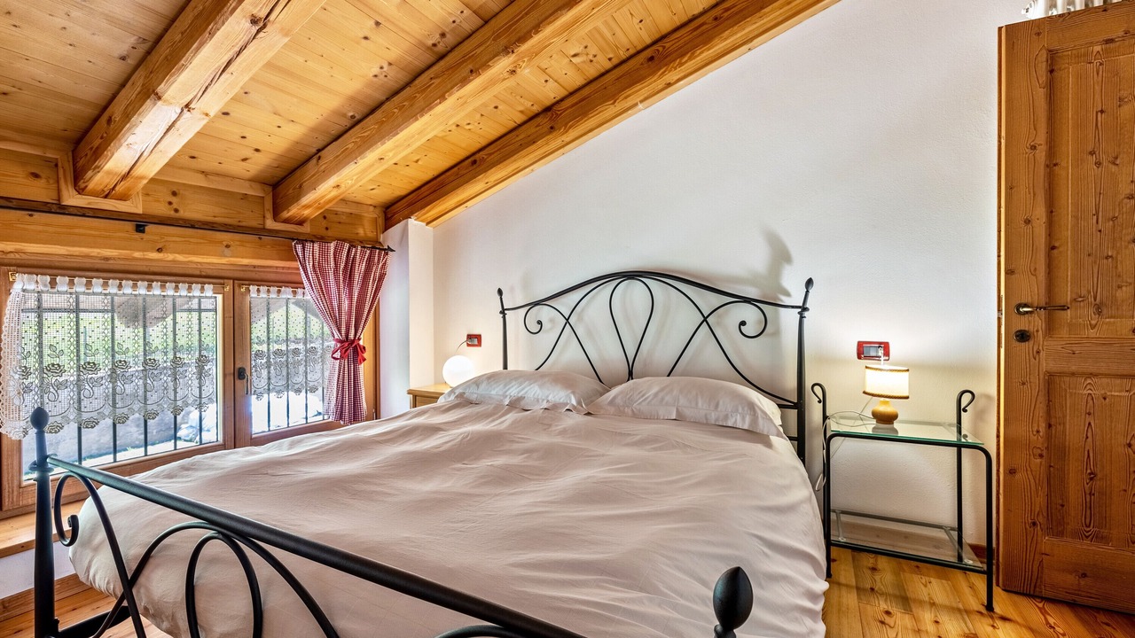 Photo of Bedroom in Ronzo-Chienis