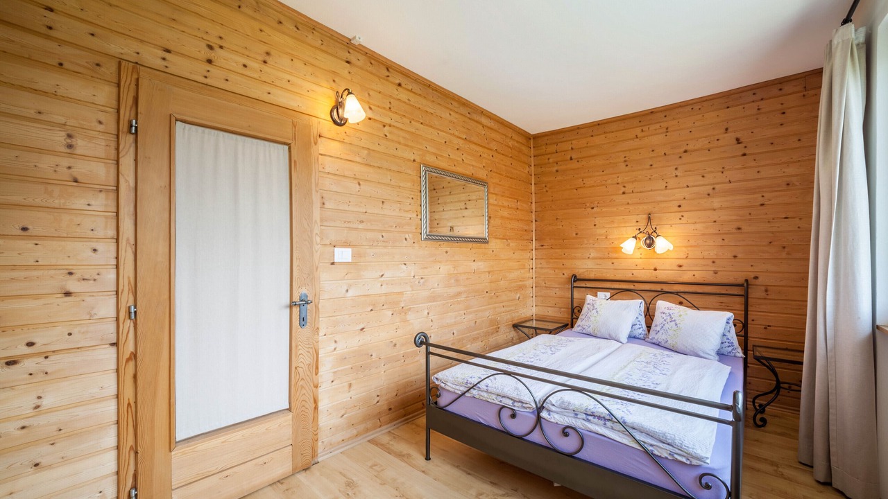 Photo of Bedroom in Laces