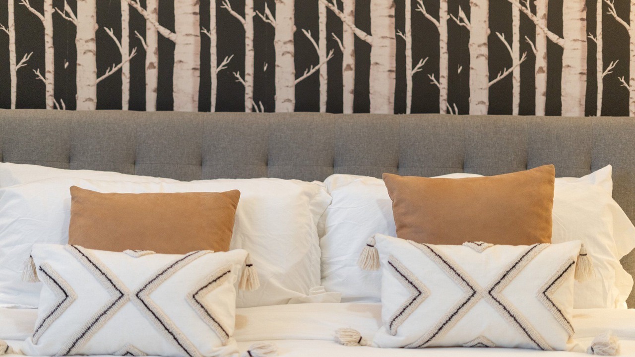 Photo of Bedroom in Entertainment District