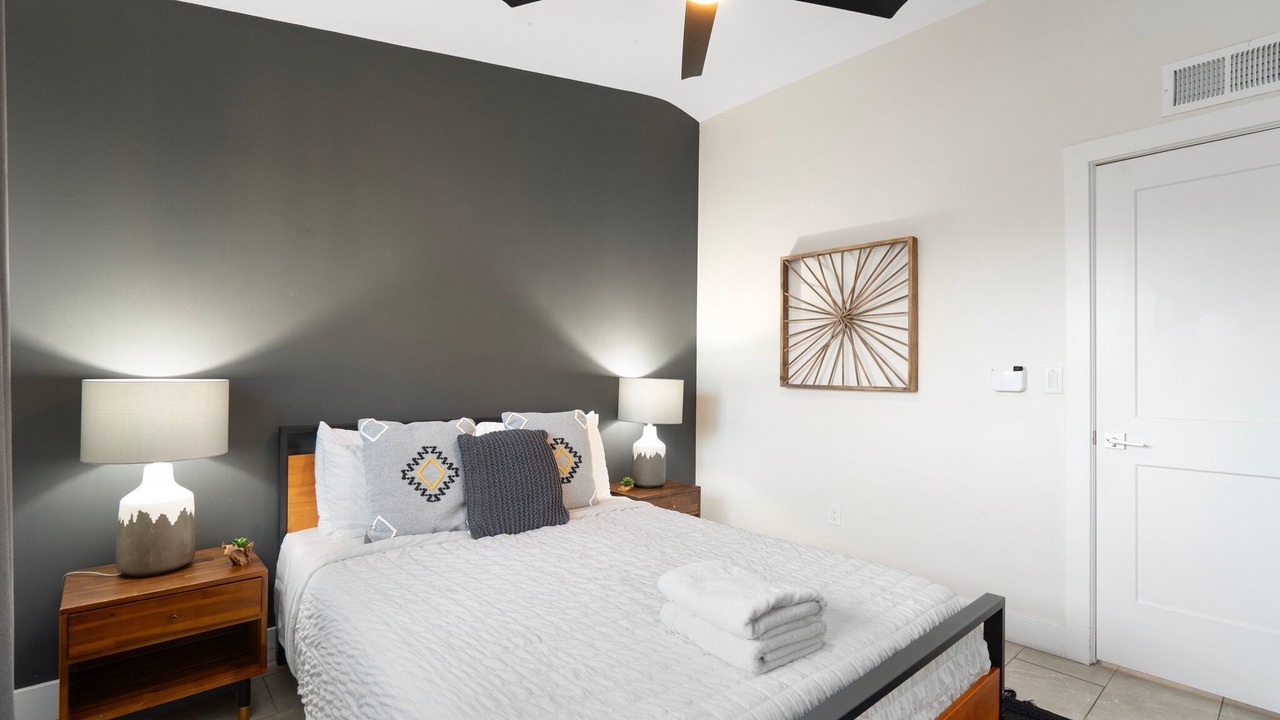 Photo of Bedroom in Entertainment District