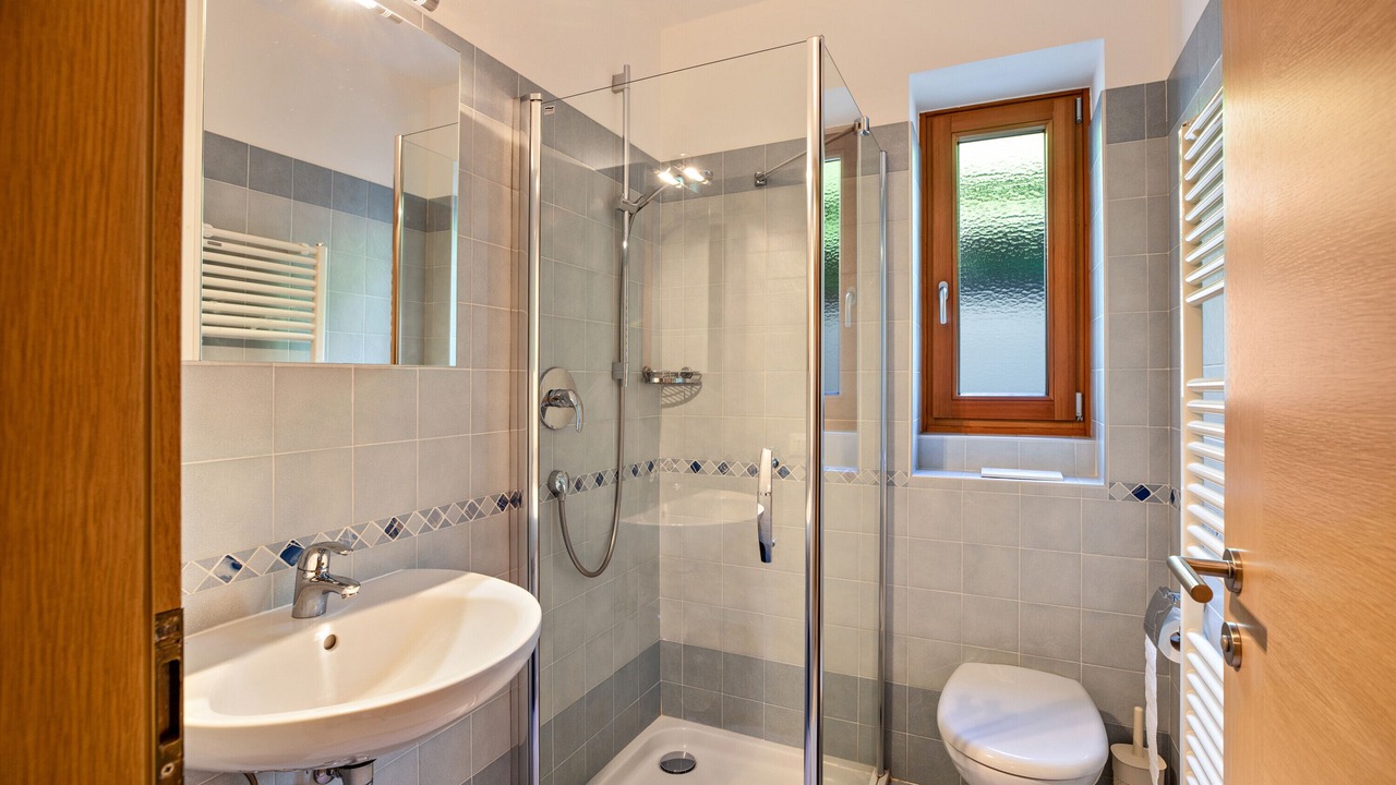 Photo of Bathroom in Proves