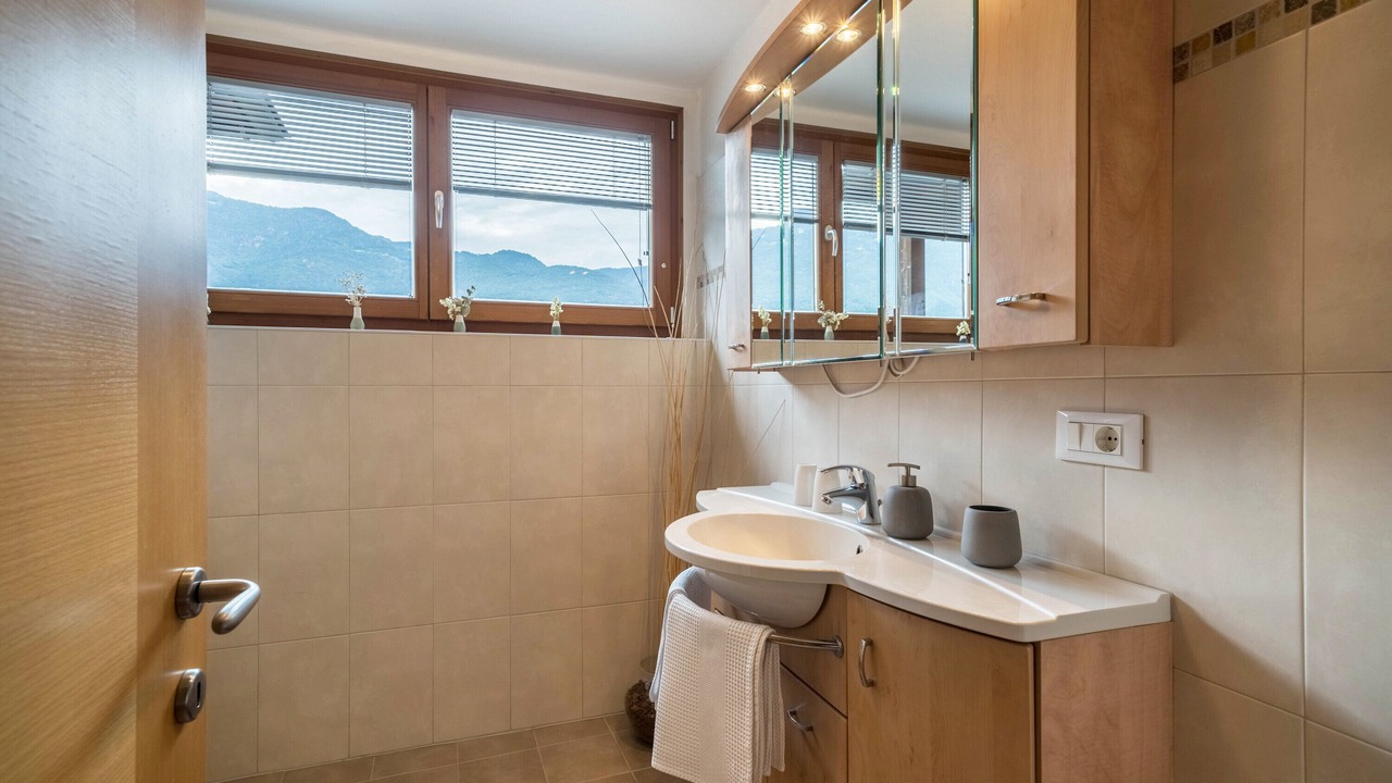Photo of Bathroom in Lana