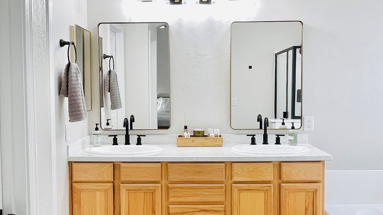 Photo of Bathroom in Neely Farms