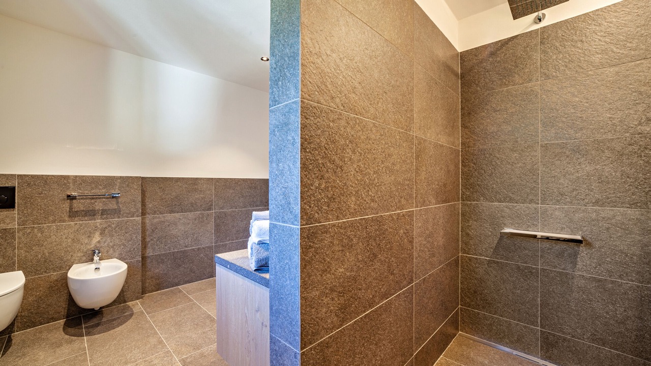 Photo of Bathroom in Caines