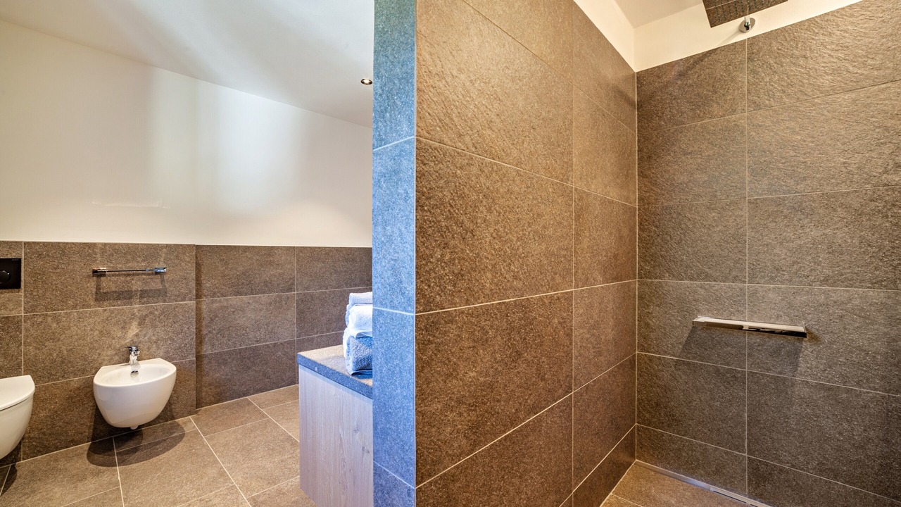 Photo of Bathroom in Caines