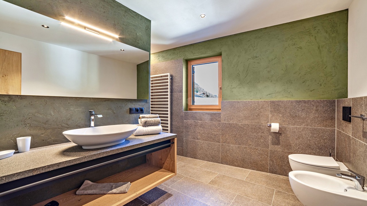 Photo of Bathroom in Caines