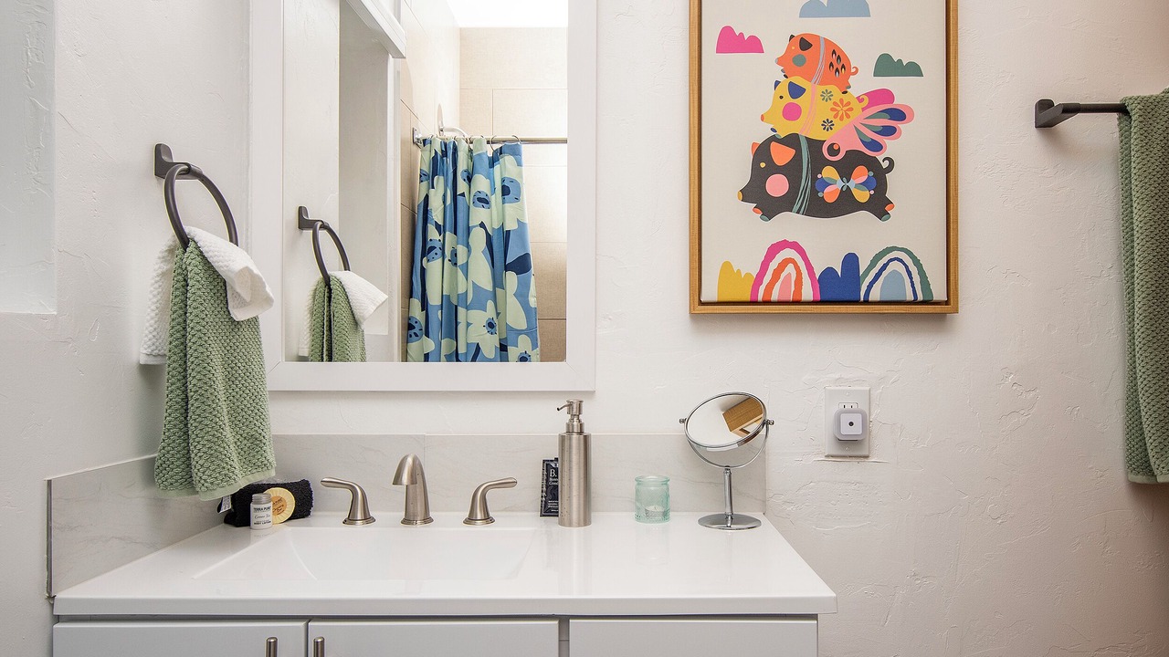 Photo of Bathroom in Sam Hughes