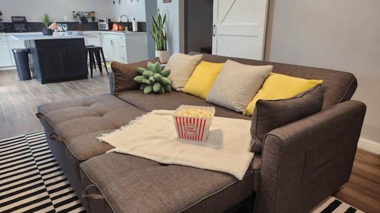Photo of Livingroom in Encanto