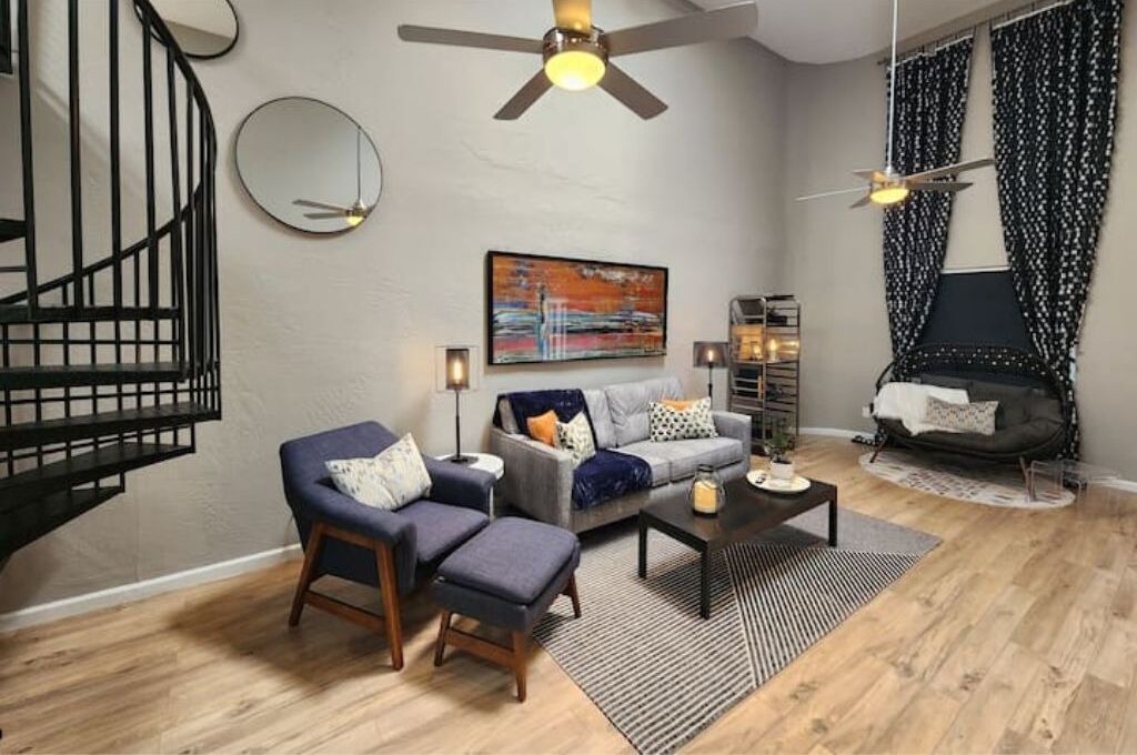 Photo of Livingroom in Encanto
