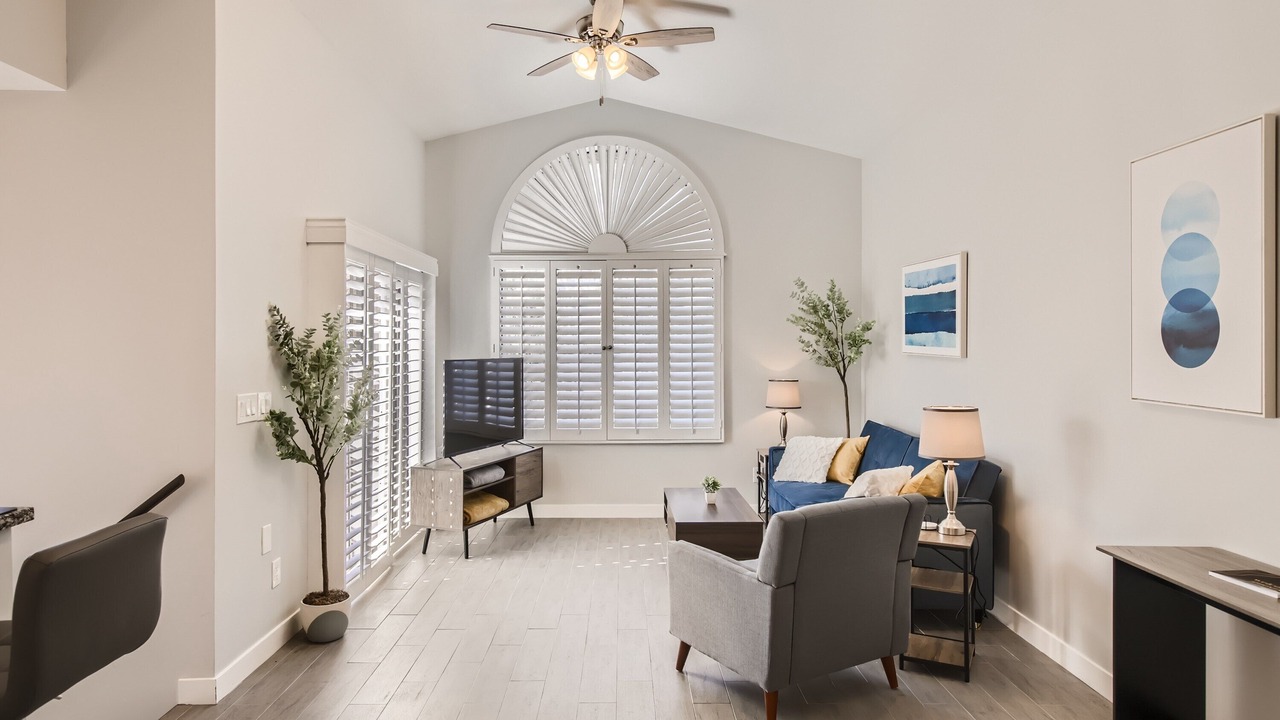 Photo of Livingroom in Tempe