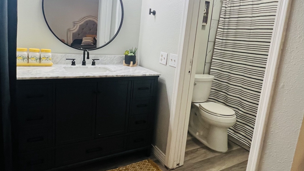 Photo of Bathroom in Alta Mesa