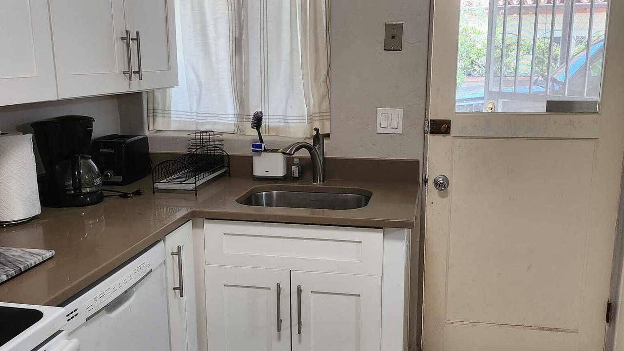 Photo of Kitchen in Blenman-Elm