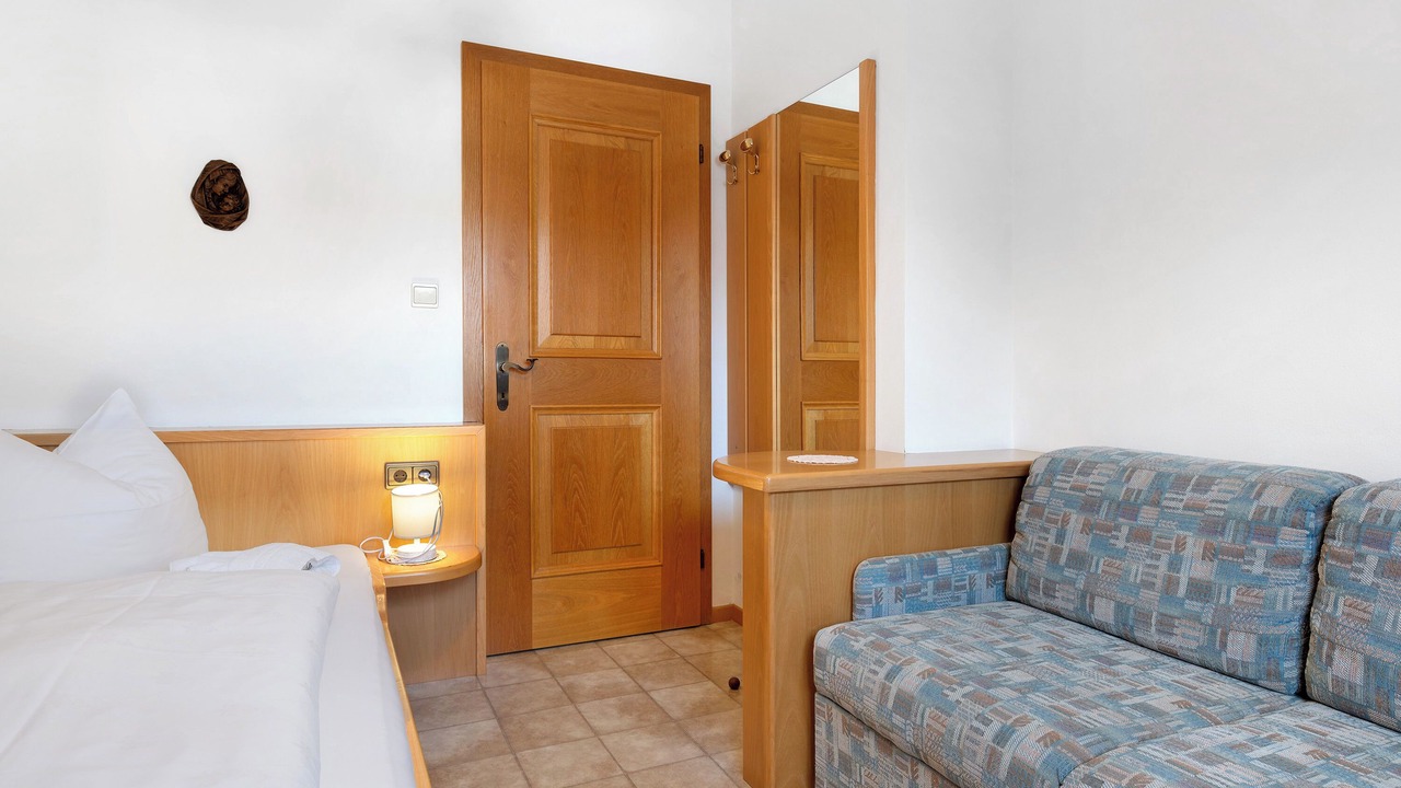 Photo of Bedroom in Plaus