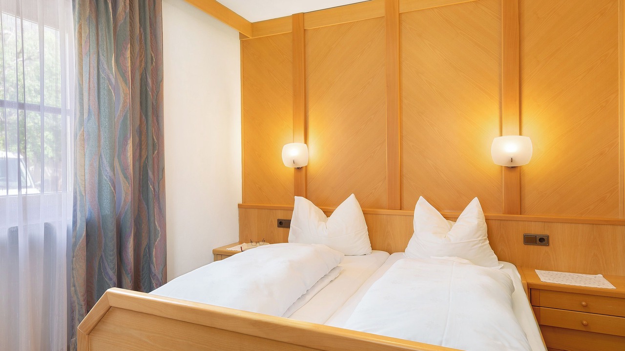 Photo of Bedroom in Plaus