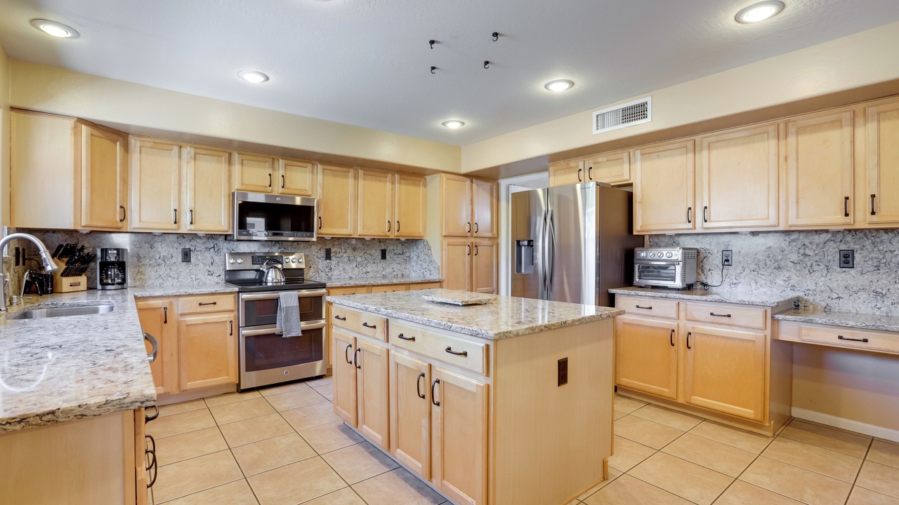 Photo of Kitchen in Canyon Trails